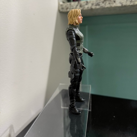 HASBRO MARVEL LEGENDS AVENGERS INFINITY WAR BLACK WIDOW - Picture 3 of 6